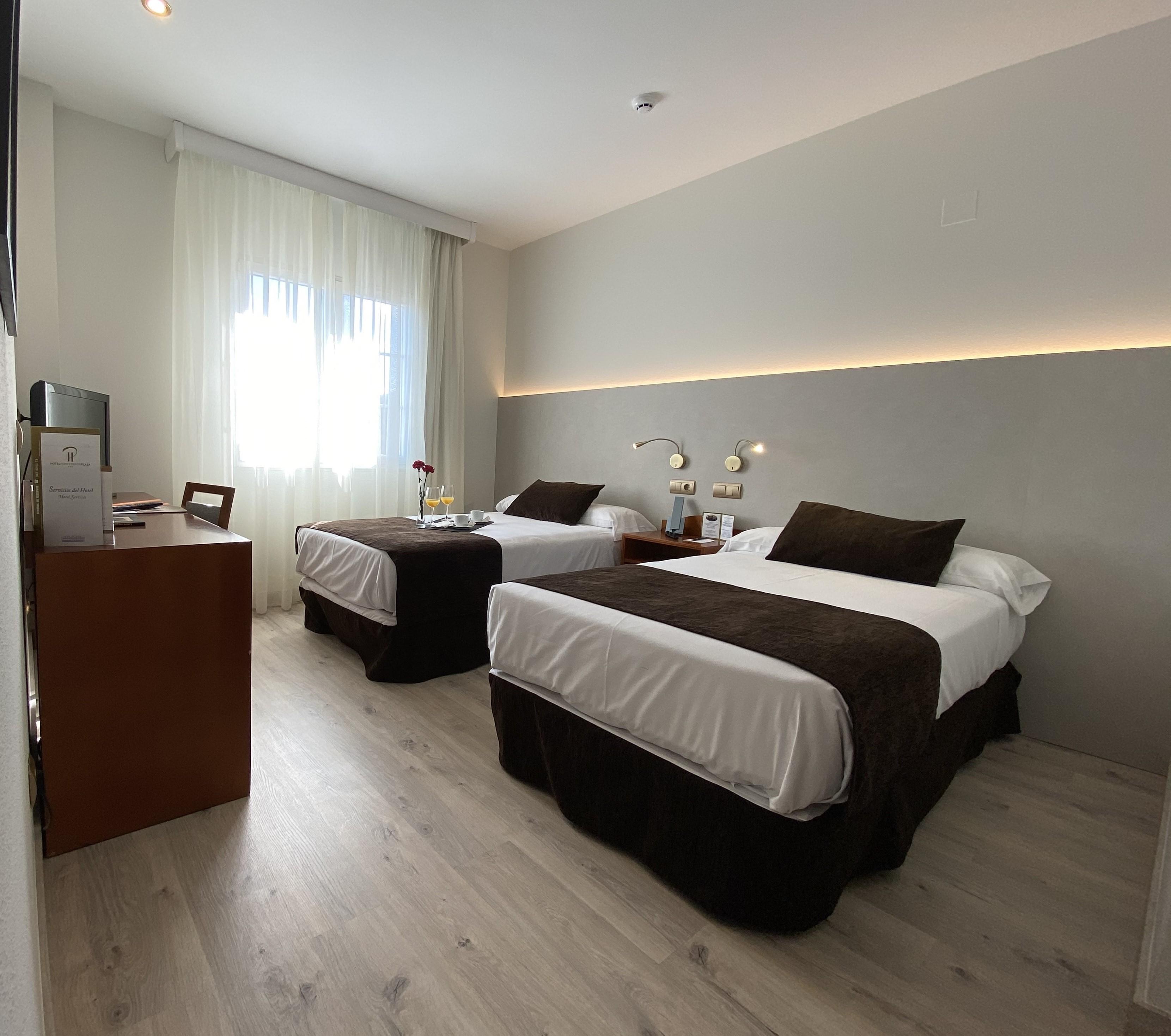 Ponferrada Plaza Hotel Kültér fotó