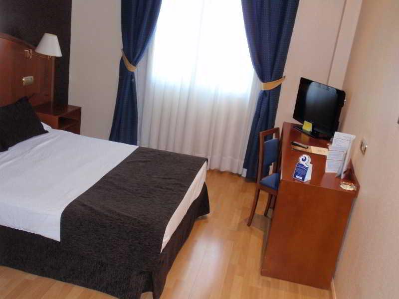 Ponferrada Plaza Hotel Kültér fotó