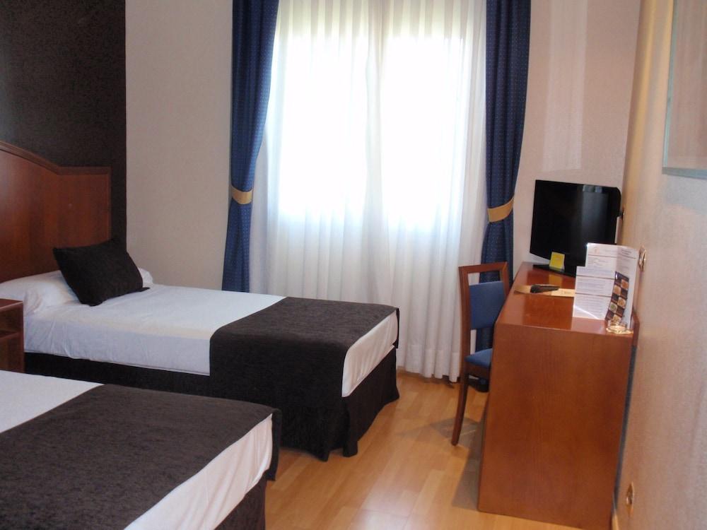 Ponferrada Plaza Hotel Kültér fotó