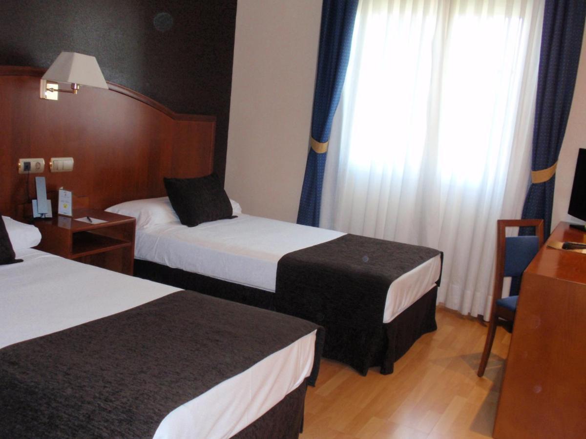 Ponferrada Plaza Hotel Kültér fotó