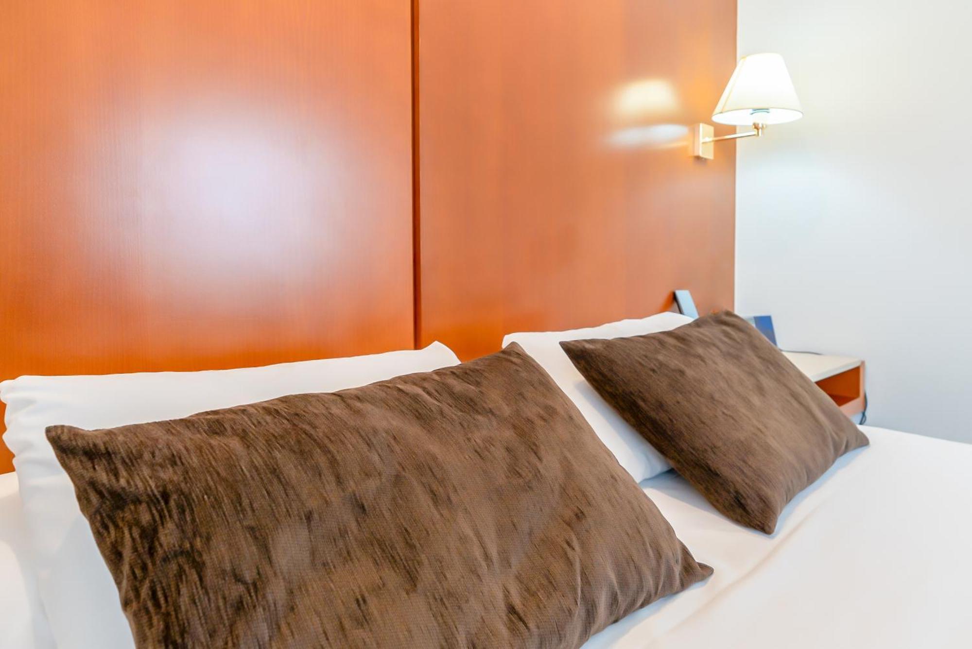 Ponferrada Plaza Hotel Kültér fotó