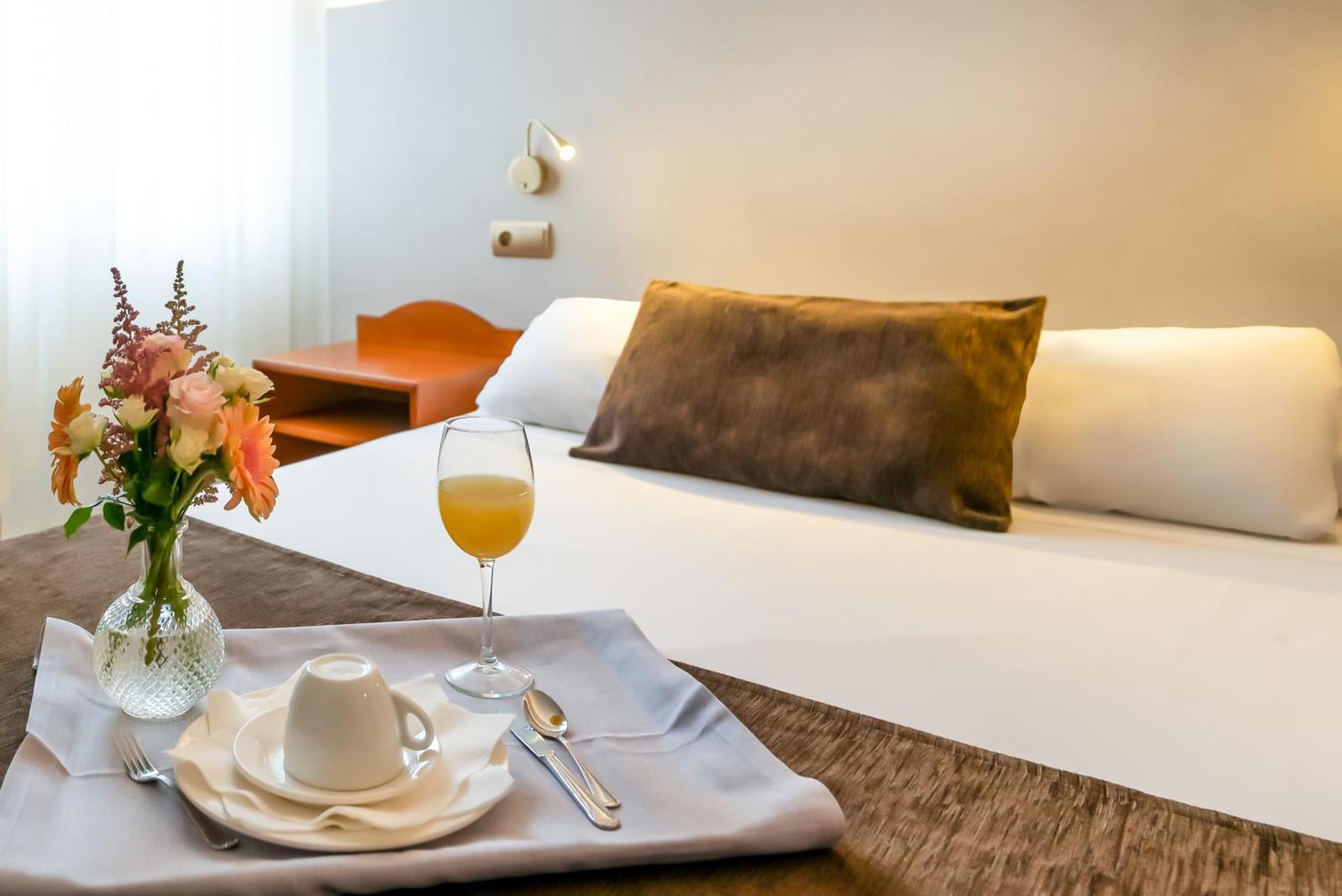 Ponferrada Plaza Hotel Kültér fotó