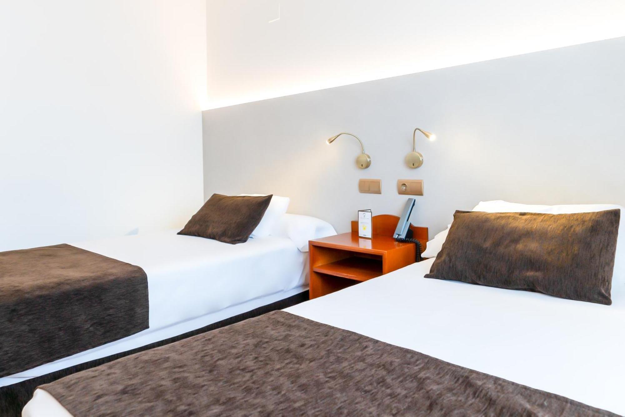 Ponferrada Plaza Hotel Kültér fotó