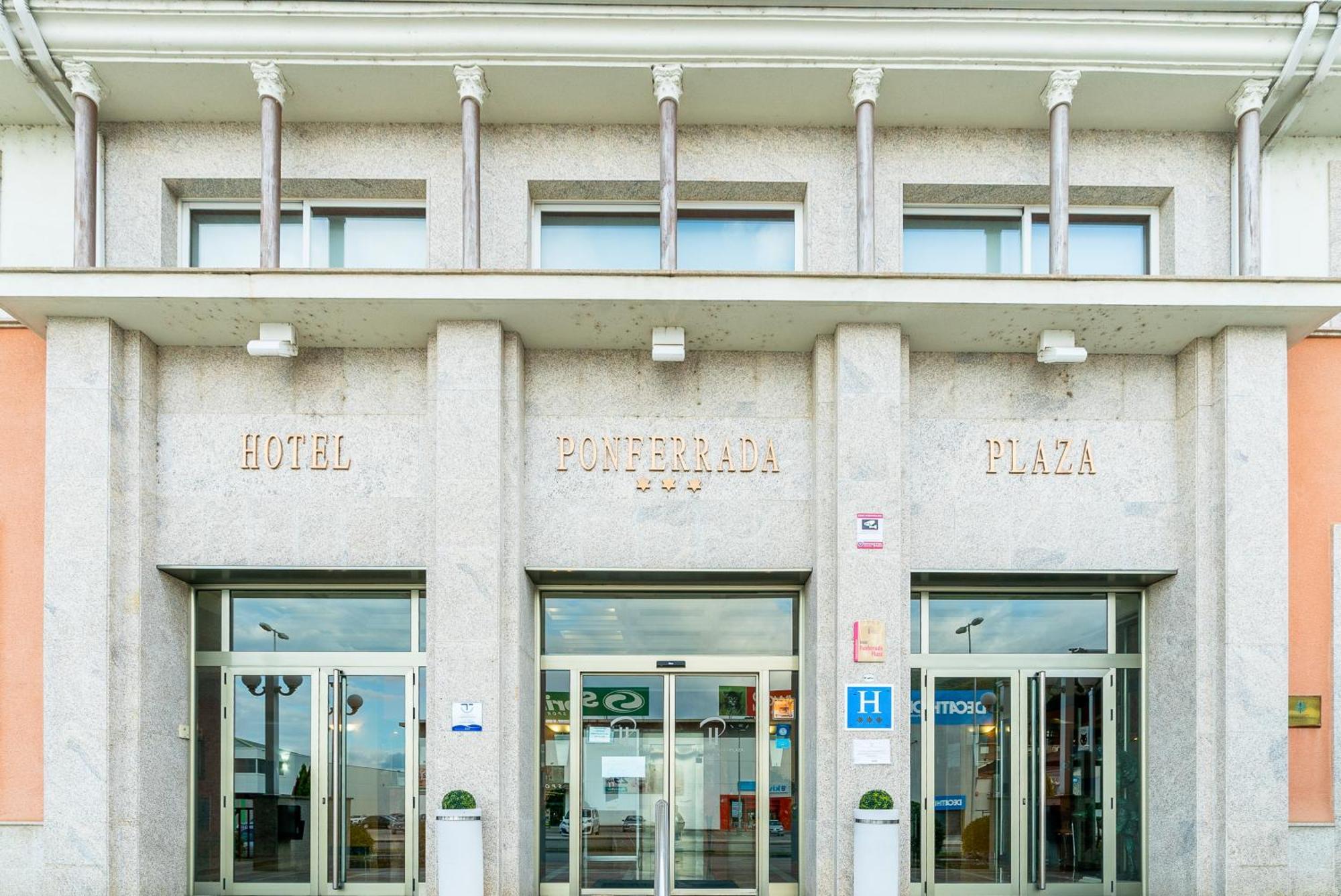 Ponferrada Plaza Hotel Kültér fotó
