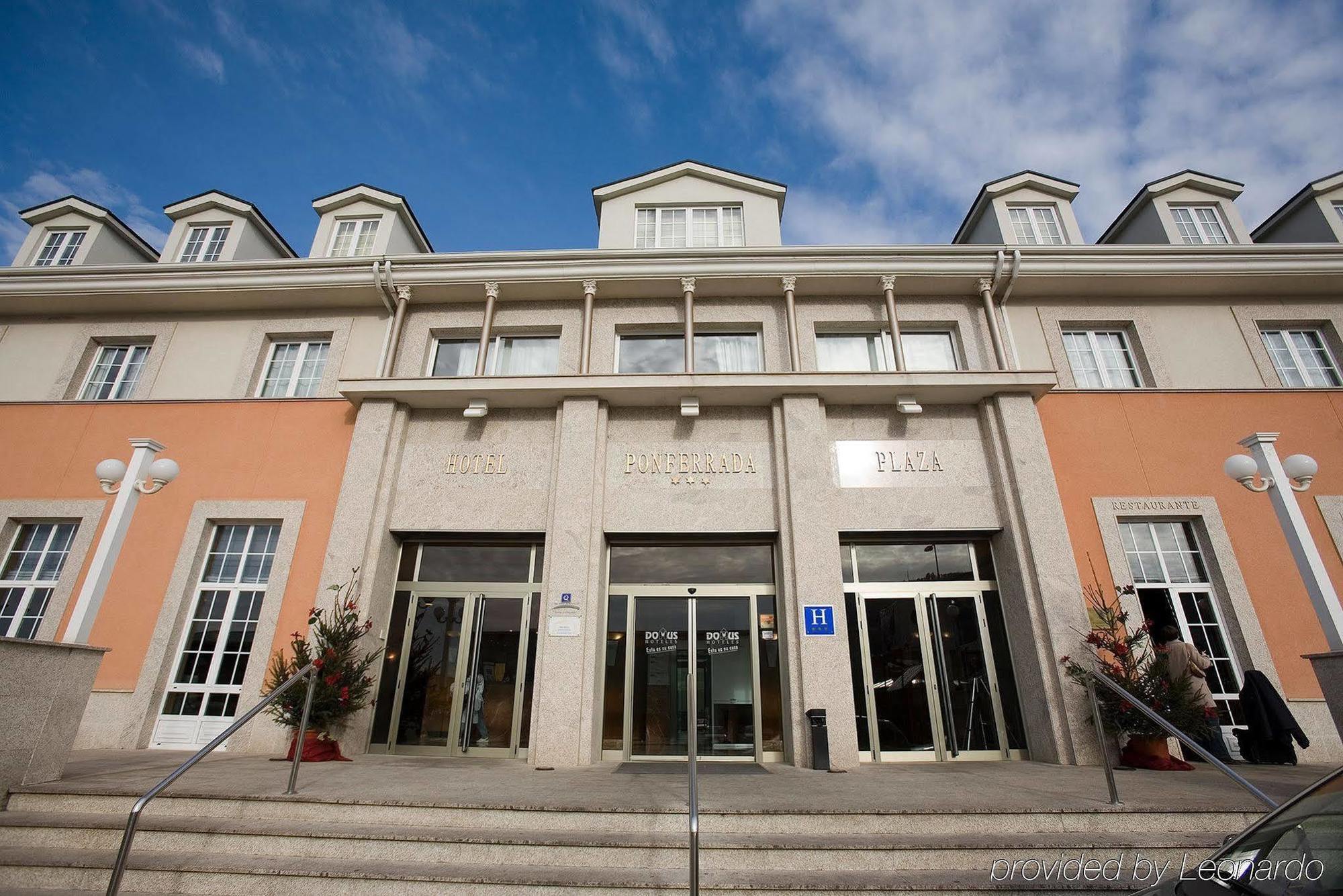 Ponferrada Plaza Hotel Kültér fotó